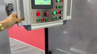 เครื่องปอกโฟม CNC TDPB 1900 เครื่องปอกที่มีความแม่นยำสูง
