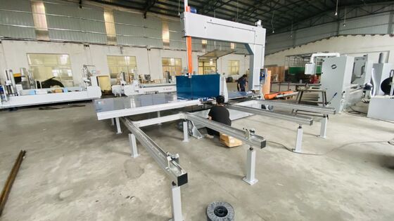เครื่องตัดตั้งฟองจากหลายวัสดุ ความสูงการตัด 1250 มิลลิเมตร และมอเตอร์ 2.38kw สําหรับฟอง PU และ EPE Pearl Cotton
